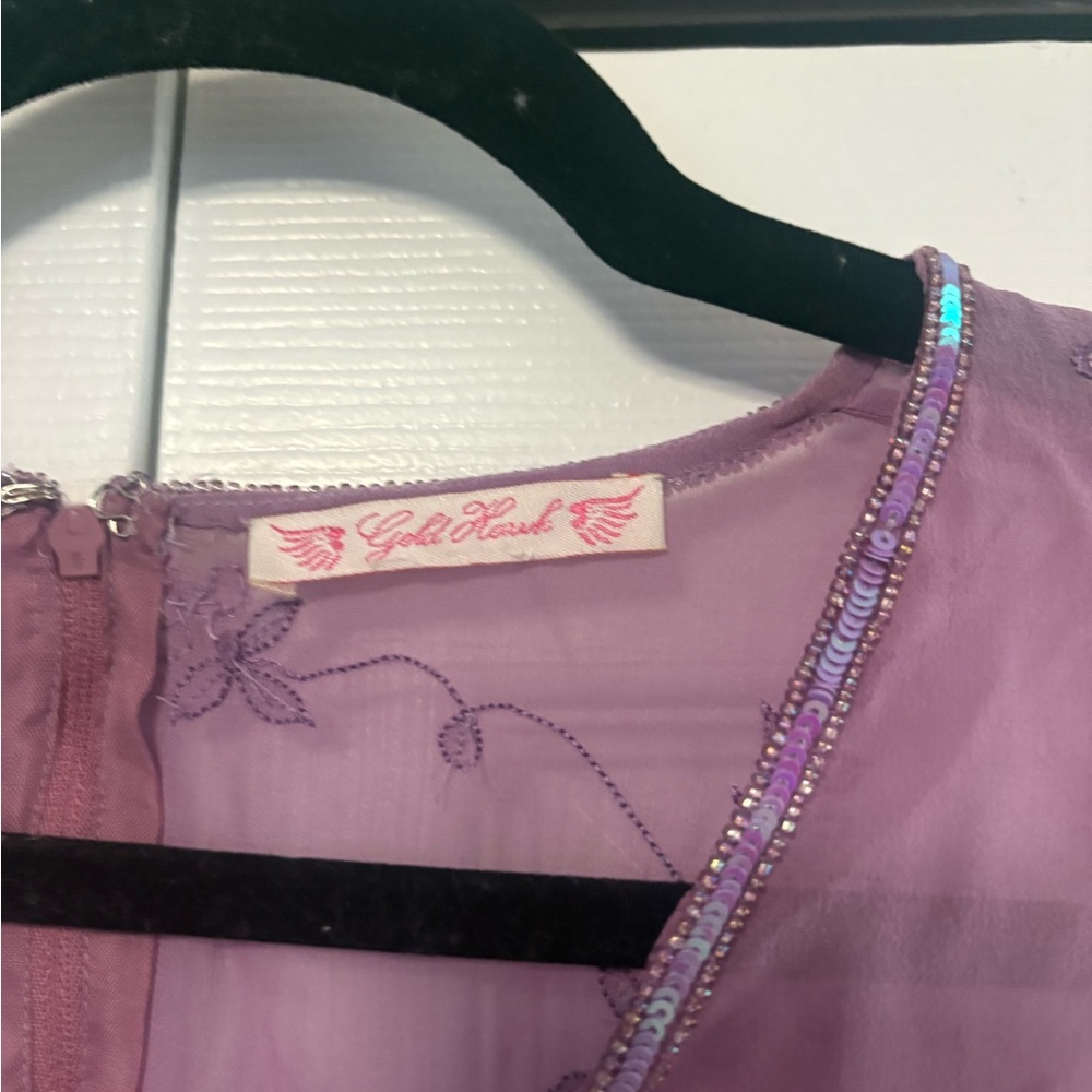 Chic Lavender Embroidered Blouse - Picture 3 of 7